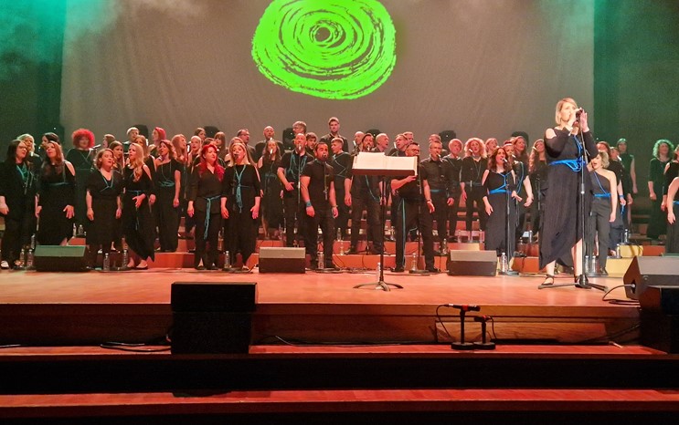 Koncert o 30. godišnjici postojanja zbora Izvor u Koncertnoj dvorani Vatroslava Lisinskog